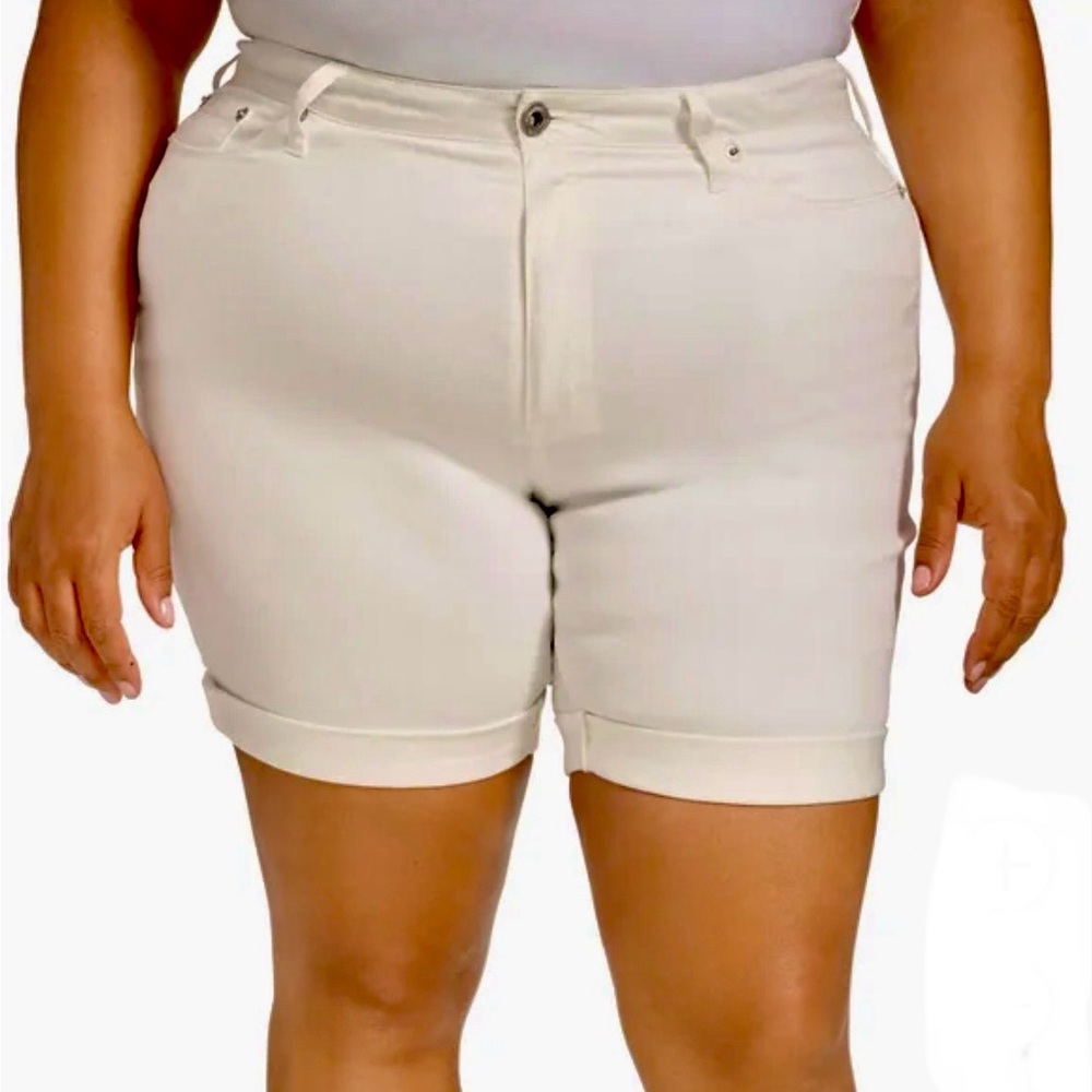 DKNY Women's Denim Bermuda Short - NWT